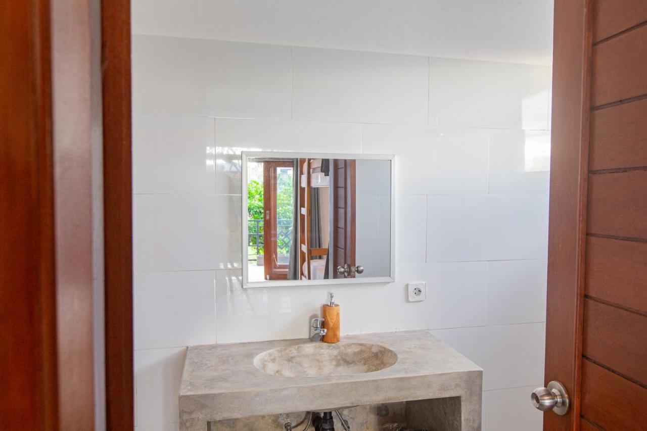 Zentiga Surf Hostel Canggu Εξωτερικό φωτογραφία