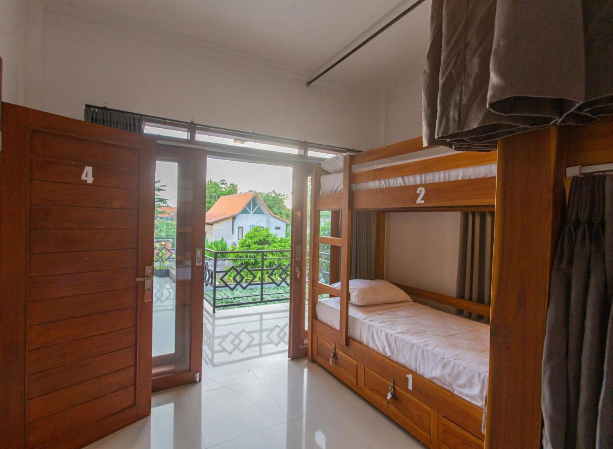 Zentiga Surf Hostel Canggu Εξωτερικό φωτογραφία