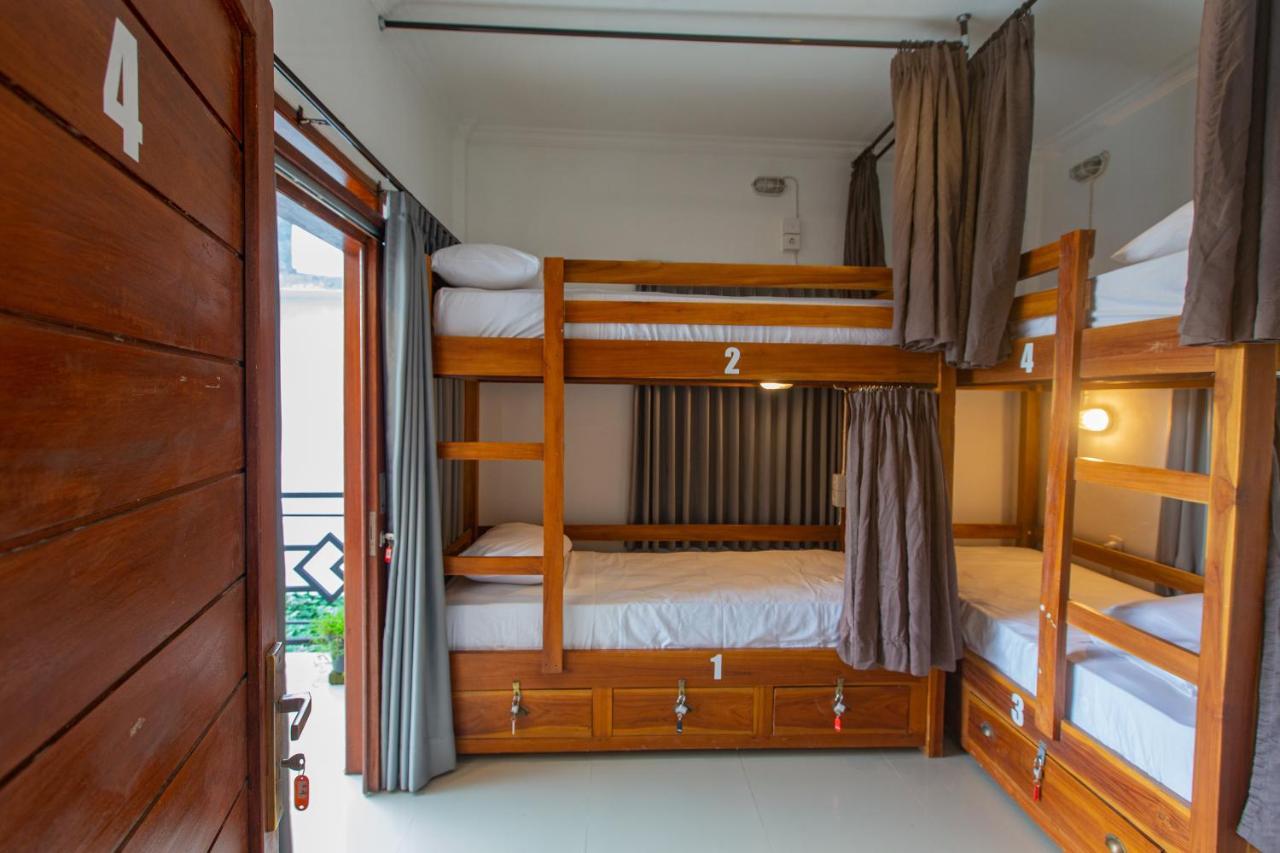 Zentiga Surf Hostel Canggu Εξωτερικό φωτογραφία