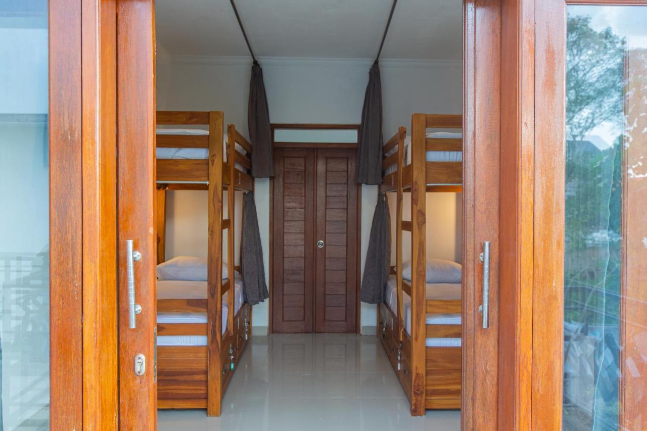 Zentiga Surf Hostel Canggu Εξωτερικό φωτογραφία