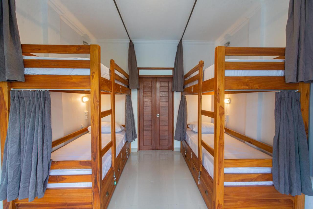 Zentiga Surf Hostel Canggu Εξωτερικό φωτογραφία