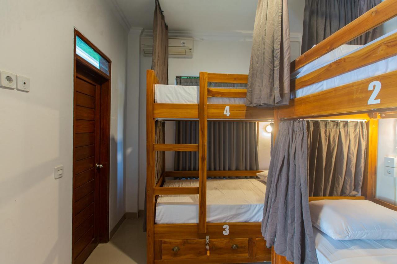 Zentiga Surf Hostel Canggu Εξωτερικό φωτογραφία