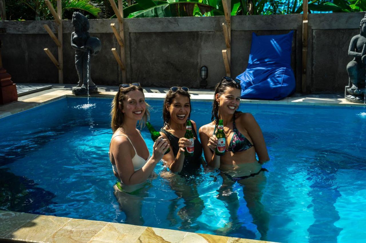Zentiga Surf Hostel Canggu Εξωτερικό φωτογραφία